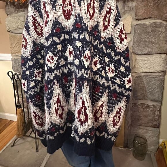 Aerie Women's multi Jumper Knit Poncho - Picture 2 of 6